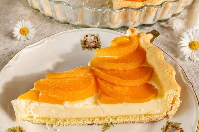 Tart sa vanil pudingom i breskvama