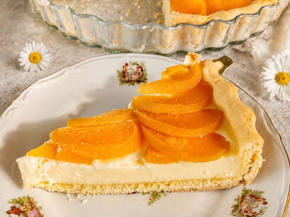 tart sa pudingom i breskvama